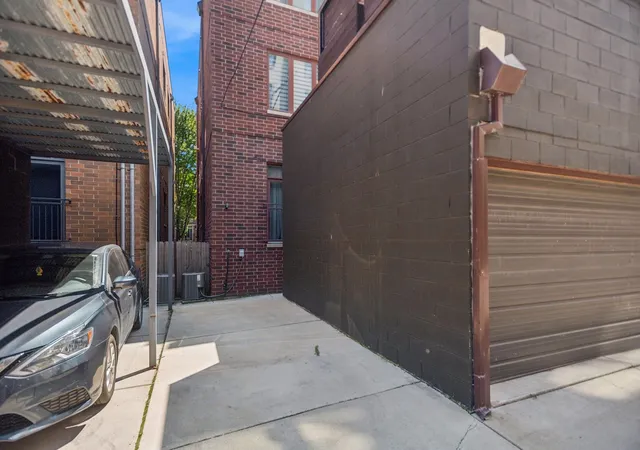 24th image of 1424 W Fillmore St #2E, Chicago, IL 60607 | MLS# 12705852