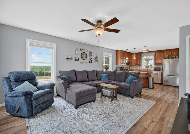3rd image of 1334 S 16000W Rd, Reddick, IL 60961 | MLS# 12705877