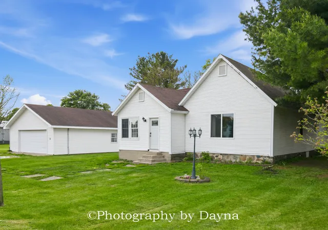 3rd image of 201 Nw Lexington St, Iroquois, IL 60945 | MLS# 12705939