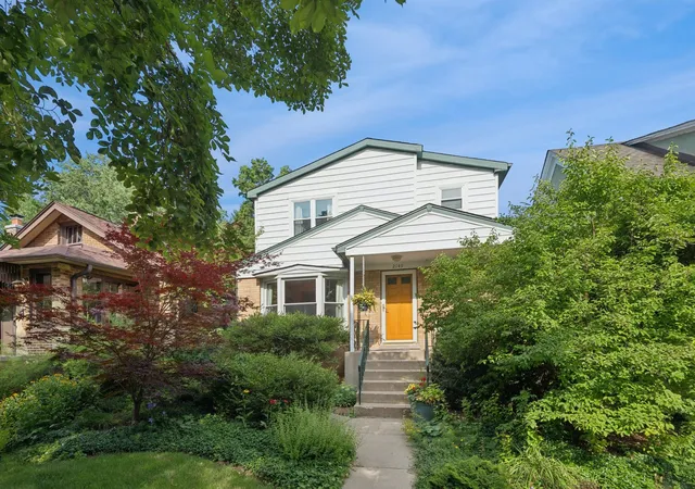 1st image of 2149 Hartrey Ave, Evanston, IL 60201 | MLS# 12706009