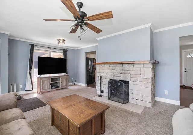 3rd image of 922 W Van Meter St, Kankakee, IL 60901 | MLS# 12706019