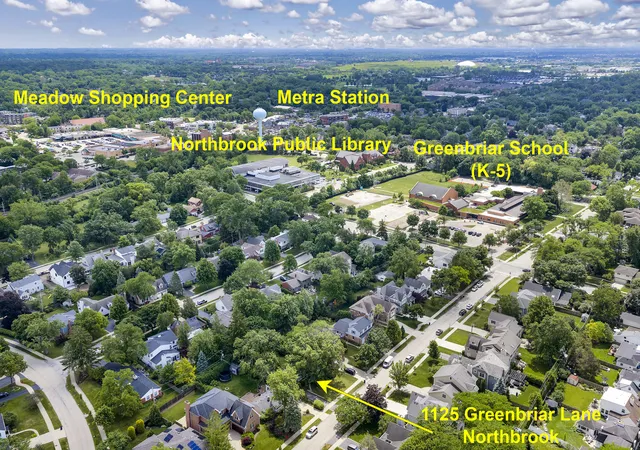 3rd image of 1125 Greenbriar Ln, Northbrook, IL 60062 | MLS# 12706047