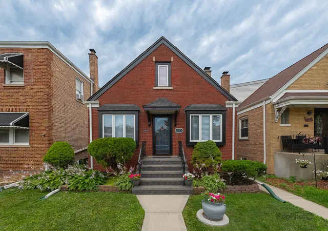 Photo 1 of Single family home for sale at 3933 W 69th Place, Chicago, IL 60629 | MLS# 12706071 | Listing updated on 2026-08-21