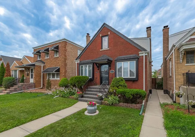 Photo 2 of Single family home for sale at 3933 W 69th Place, Chicago, IL 60629 | MLS# 12706071 | Listing updated on 2026-08-21
