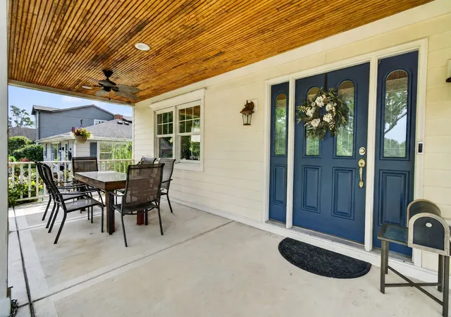 Photo 3 of Single family home for sale at 4344 Elm St, Downers Grove, IL 60515 | MLS# 12706187 | Listing updated on 2026-09-03
