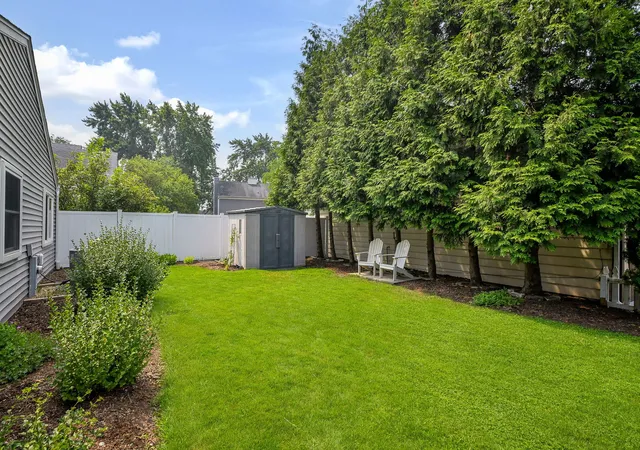 22nd image of 925 Churchill Dr, Naperville, IL 60563 | MLS# 12706519