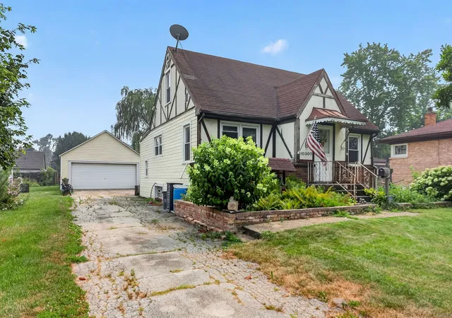 Photo 3 of Single family home for sale at 10307 Dickens Ave, Melrose Park, IL 60164 | MLS# 12706586 | Listing updated on 2026-08-25