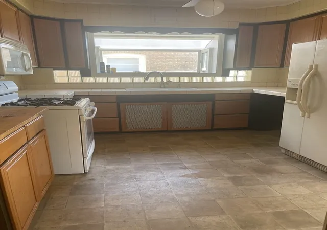 3rd image of 812 S 21St Ave, Maywood, IL 60153 | MLS# 12706597