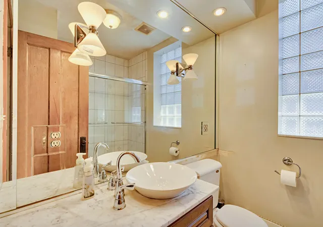 Photo 3 of Single family home for sale at 5505 W Cullom Ave, Chicago, IL | MLS# 12706610 | Listing updated on 2026-08-29