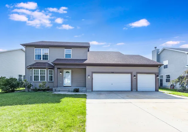 2nd image of 732 Oakwood St, Minooka, IL 60447 | MLS# 12706746