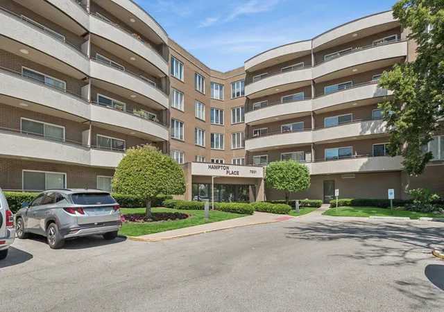 Photo 1 of Condo for sale at 7201 N Lincoln Ave #403, Lincolnwood, IL 60712 | MLS# 12706776 | Listing updated on 2026-08-18