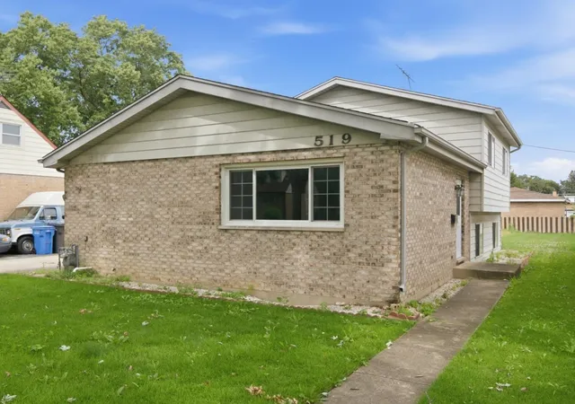 1st image of 519 Maple Ln, Hillside, IL 60162 | MLS# 12706782