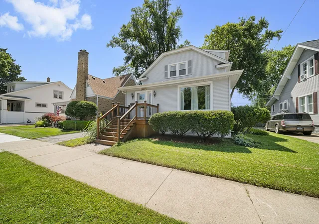 1st image of 1329 Henry Ave, Des Plaines, IL 60016 | MLS# 12706809