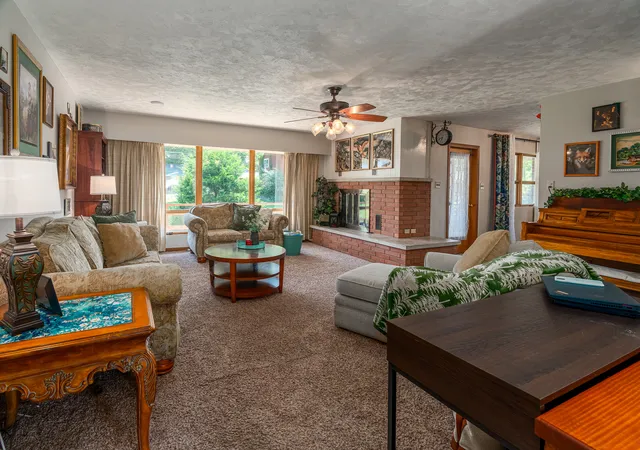 Photo 3 of Single family home for sale at 804 N 22nd Street, Murphysboro, IL 62966 | MLS# 12707278 | Listing updated on 2026-09-03