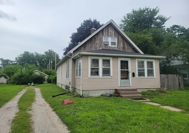 1st image of 3313 9th St, Rock Island, IL 61201 | MLS# 12707331