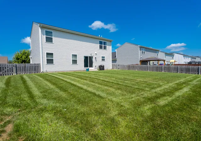 27th image of 1004 Daniel St, Plano, IL 60545 | MLS# 12707614