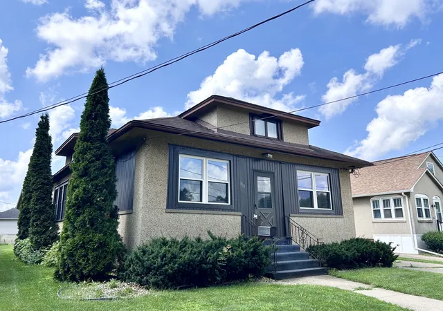 1st image of 708 12th St, Peru, IL 61354 | MLS# 12707729