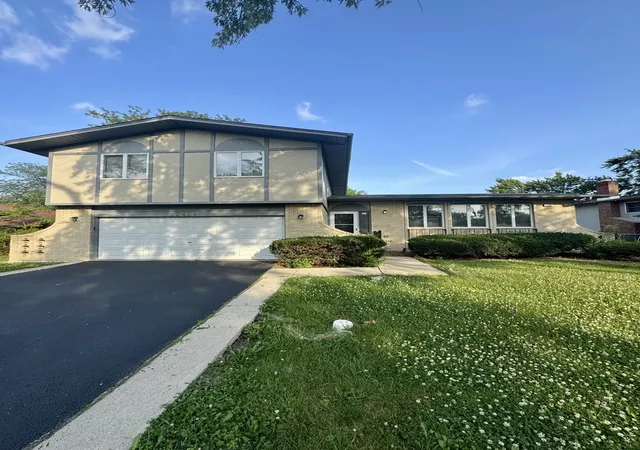 30th image of 22421 Arquilla Dr, Richton Park, IL 60471 | MLS# 12707738
