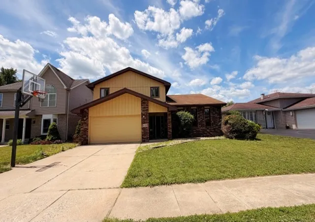 1st image of 18348 Carriage Ln, Lansing, IL 60438 | MLS# 12707794