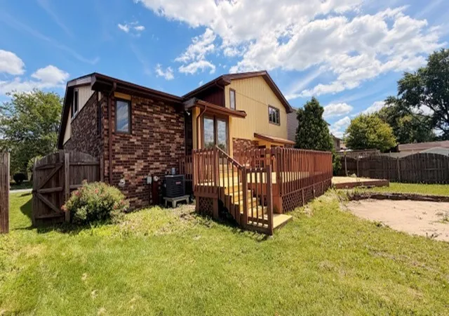 12th image of 18348 Carriage Ln, Lansing, IL 60438 | MLS# 12707794