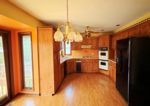 5th image of 18348 Carriage Ln, Lansing, IL 60438 | MLS# 12707794
