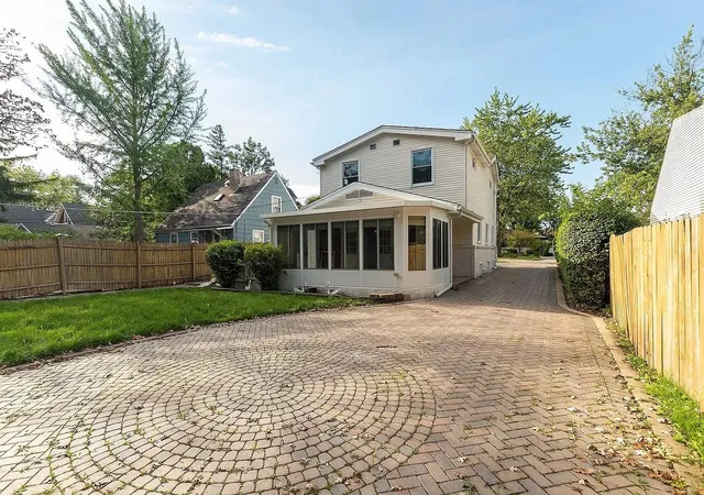 15th image of 919 Greenwood Ave, Deerfield, IL 60015 | MLS# 12708088