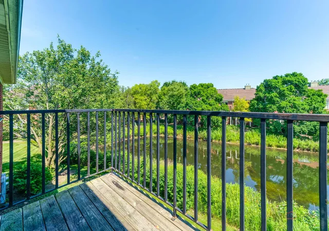 30th image of 1002 Kensington Dr, Northbrook, IL 60062 | MLS# 12708099