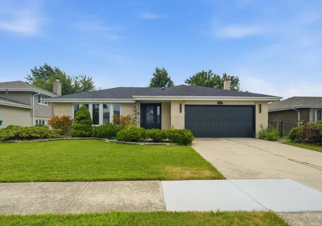 1st image of 7603 Sequoia Ct, Orland Park, IL 60462 | MLS# 12708143