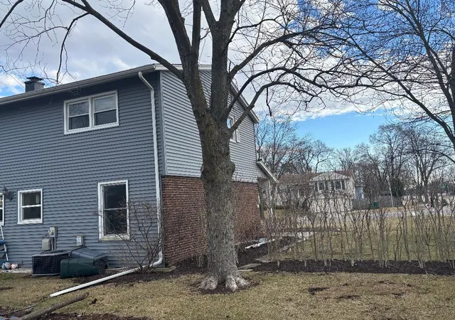 4th image of 22 University Dr, Buffalo Grove, IL 60089 | MLS# 12708238