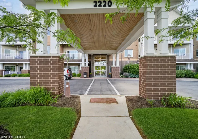 1st image of 2220 Founders Dr #119, Northbrook, IL 60062 | MLS# 12708320