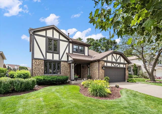 2nd image of 1875 Hawk Ln, Elk Grove Village, IL 60007 | MLS# 12708410