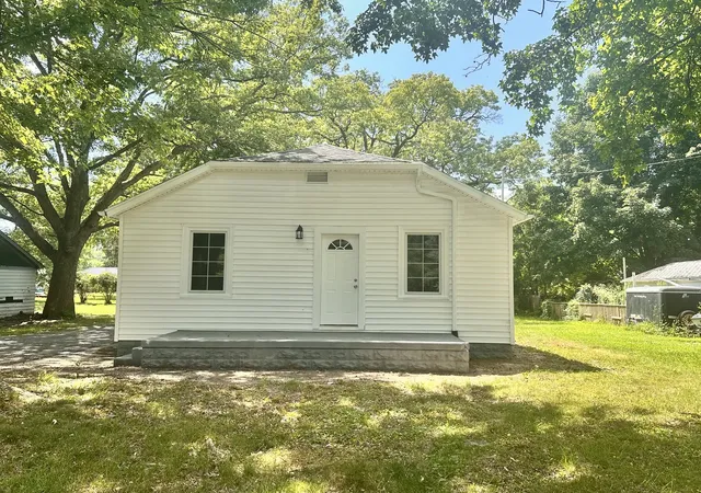 2nd image of 1607 Shaft St, Streator, IL 61364 | MLS# 12708412