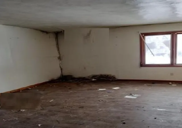 Photo 2 of Single family home for sale at 1331 S Maffit St, Decatur, IL 62521 | MLS# 12708637 | Listing updated on 2026-08-22