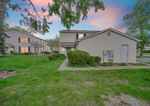 Photo 2 of Condo for sale at 1193 E Barberry Ln #B, Palatine, IL 60074 | MLS# 12708730 | Listing updated on 2026-08-23
