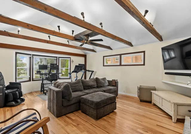 2nd image of 607 Rosedale Rd, Glenview, IL 60025 | MLS# 12708744
