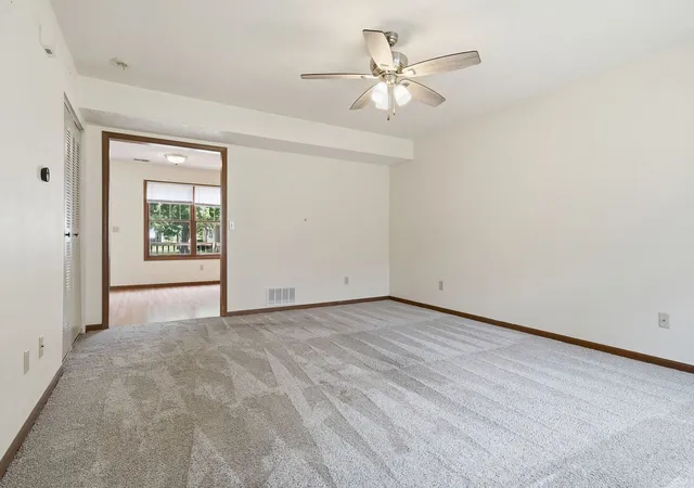 2nd image of 510 E Mulberry St #1, Bloomington, IL 61701 | MLS# 12708803