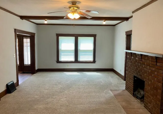 Photo 4 of Single family home for sale at 404 E Mckenney St, Dixon, IL 61021 | MLS# 12708896 | Listing updated on 2026-09-06