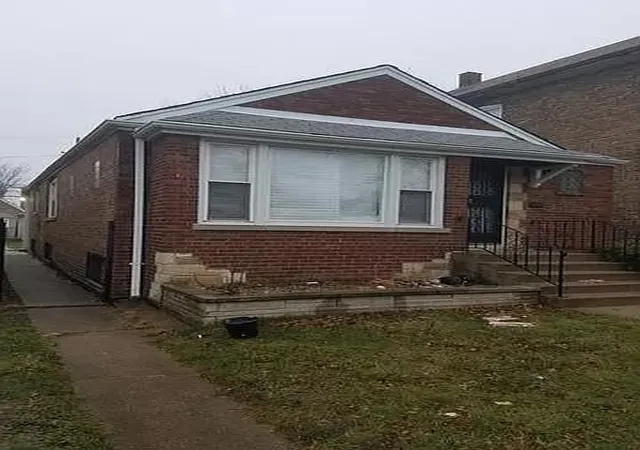 Photo 1 of Single family home for sale at 8128 S Coles Ave, Chicago, IL 60617 | MLS# 12708934 | Listing updated on 2026-09-22
