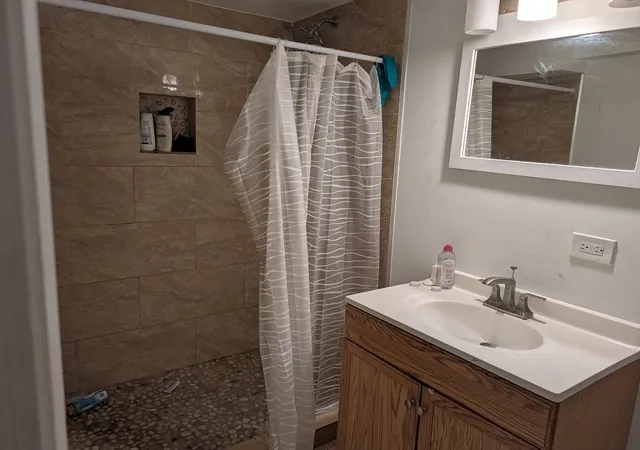 Photo 4 of Single family home for sale at 8128 S Coles Ave, Chicago, IL 60617 | MLS# 12708934 | Listing updated on 2026-09-22