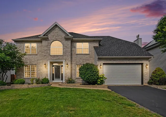 2nd image of 2095 Rockland Dr, Aurora, IL 60503 | MLS# 12709080