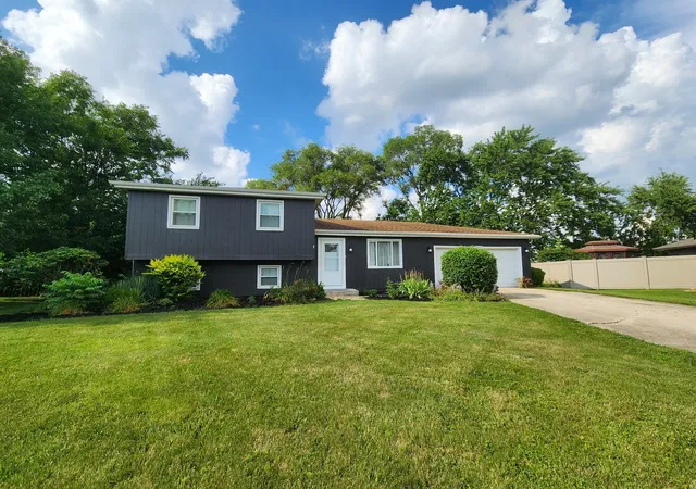1st image of 2412 Durness Ct, Crest Hill, IL 60403 | MLS# 12709121