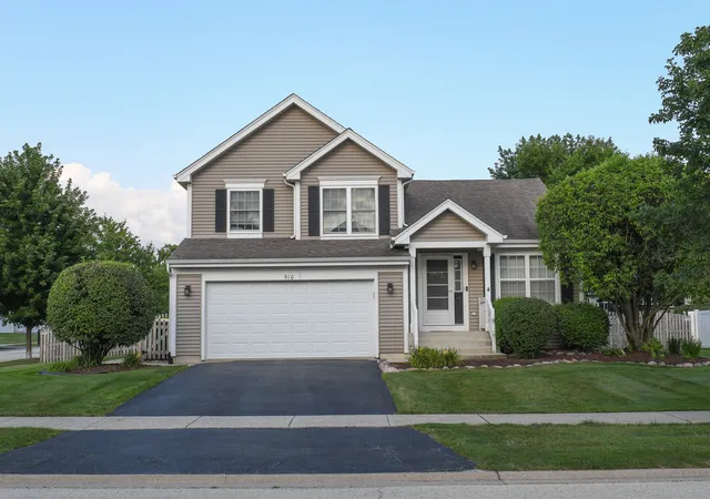 1st image of 910 Carlyle Dr, New Lenox, IL 60451 | MLS# 12709189