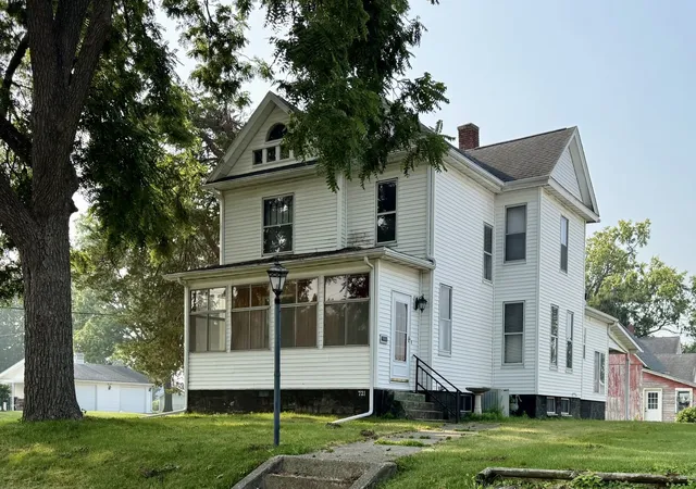 1st image of 721 Pleasant St, Kewanee, IL 61443 | MLS# 12709228