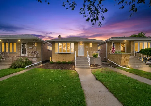 Photo 1 of Single family home for sale at 6055 W 64th Street, Chicago, IL 60638 | MLS# 12709231 | Listing updated on 2026-08-25