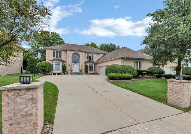 1st image of 1922 Deercrest Ln, Northbrook, IL 60062 | MLS# 12709232