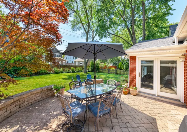 2nd image of 2447 Pick Dr, Glenview, IL 60025 | MLS# 12709257