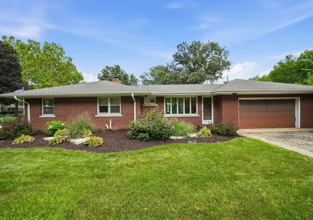 2nd image of 1322 Douglas St, Joliet, IL 60435 | MLS# 12709289