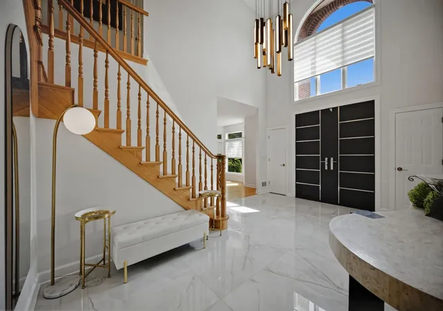 Photo 4 of Single family home for sale at 1464 Tyrell Ave, Park Ridge, IL 60068 | MLS# 12709369 | Listing updated on 2026-09-30