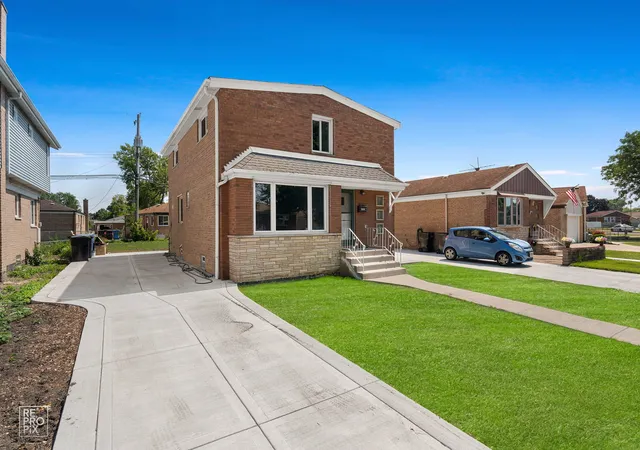 Photo 2 of Single family home for sale at 4329 W 81st Street, Chicago, IL 60652 | MLS# 12709547 | Listing updated on 2026-08-27