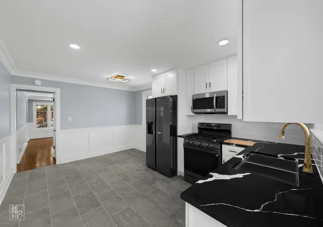 Photo 4 of Single family home for sale at 4329 W 81st Street, Chicago, IL 60652 | MLS# 12709547 | Listing updated on 2026-08-27